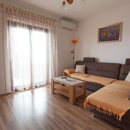 Apartments Ljerka Малинска Экстерьер фото
