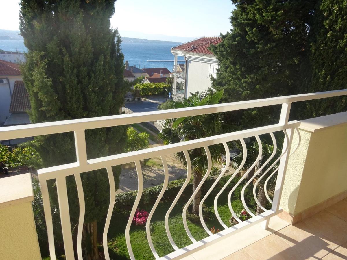 Apartments Ljerka Малинска Экстерьер фото