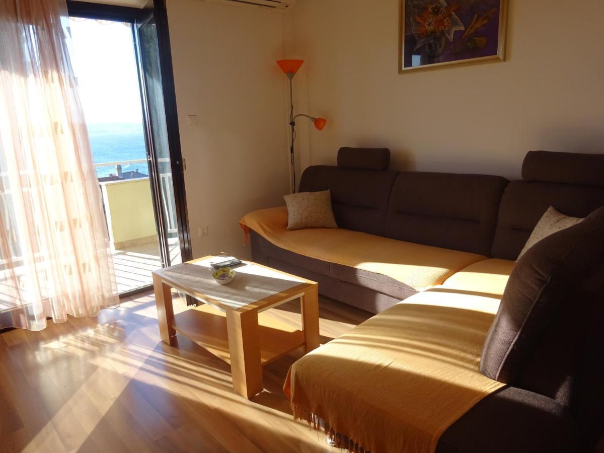 Apartments Ljerka Малинска Экстерьер фото