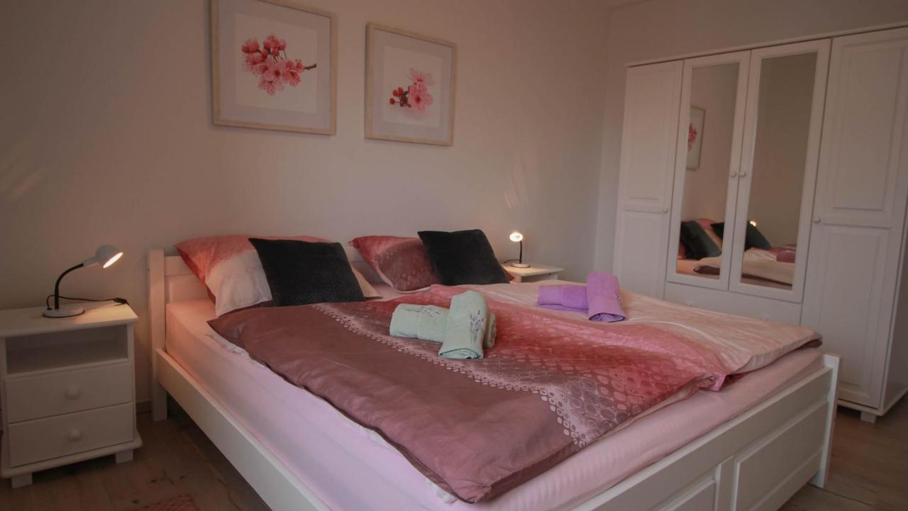 Apartments Ljerka Малинска Экстерьер фото